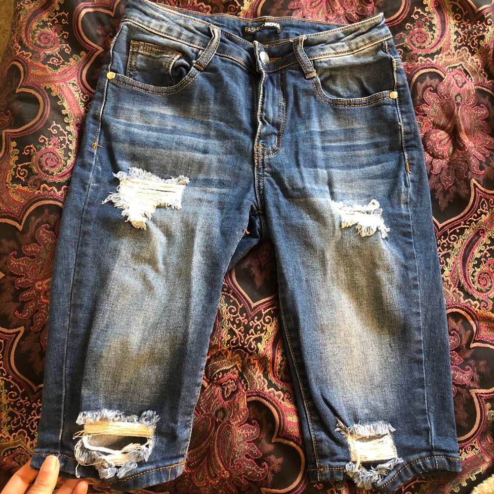 SOLD Bermuda shorts